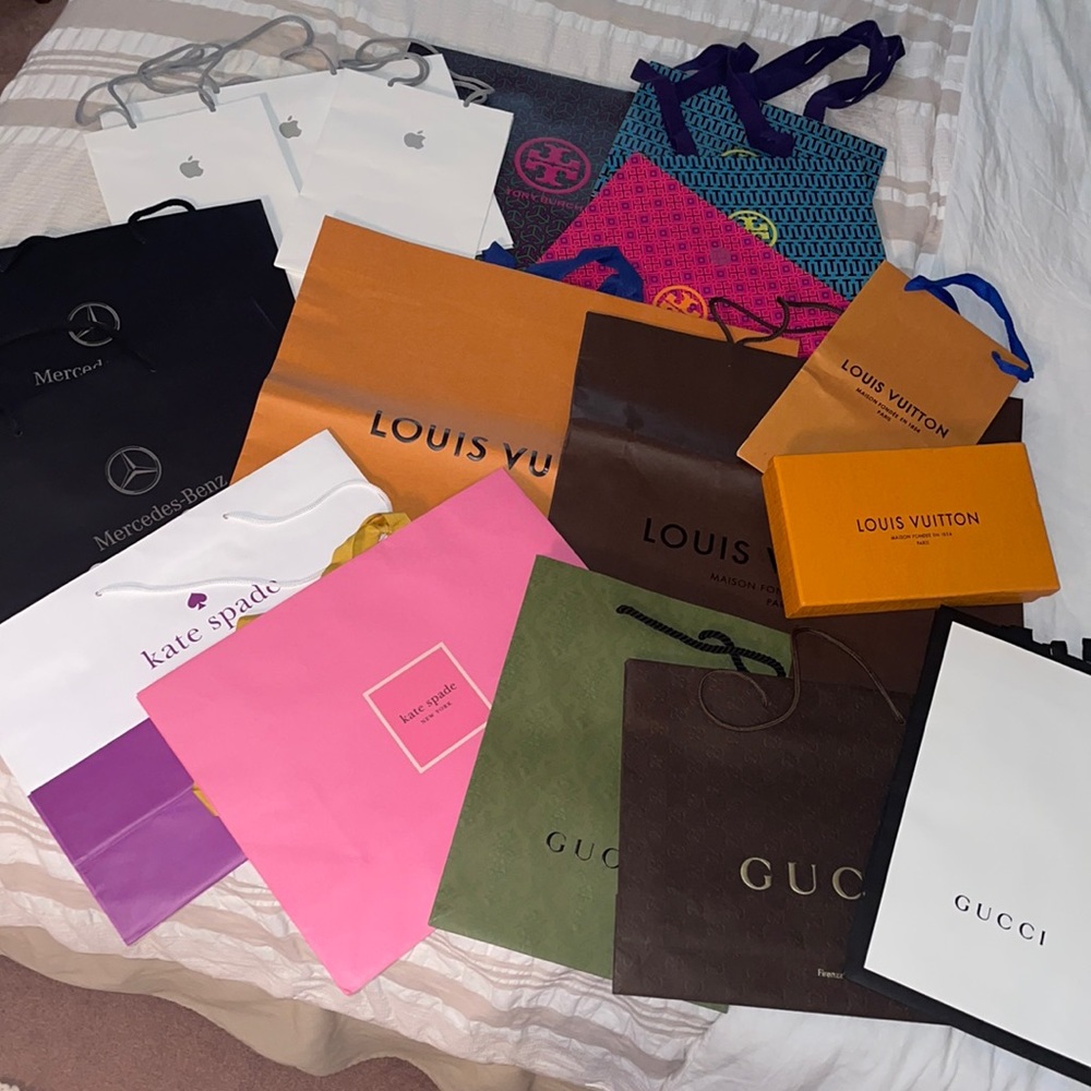 7 Designer Shopping Bags left (out of 20)